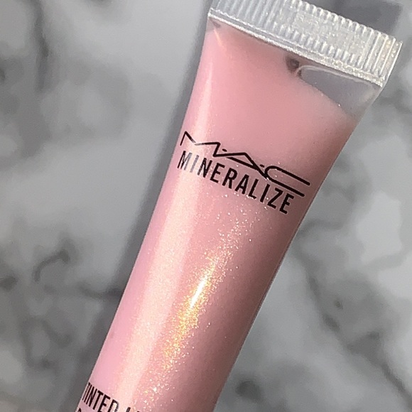 NIB SWEET TOOTH MINERALIZED TINTED LIP BALM MAC (Baking Beauties) - Picture 2 of 13